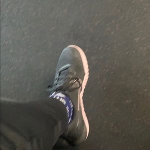 Meet your Posher, Charles